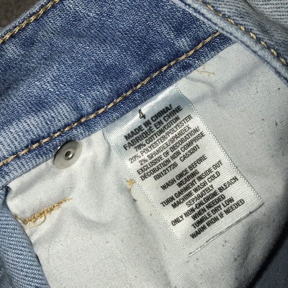 Shorts - Picture 3 of 3